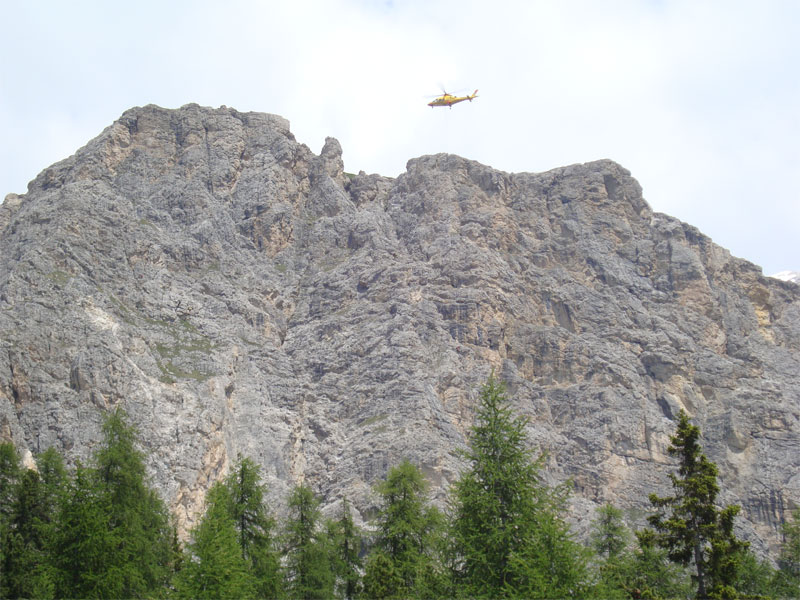 gal/2010/07 - Sella Ronda Bike Day 2010/03_il_mega_giro del sabato/17verso-il-falazarego_salva.jpg